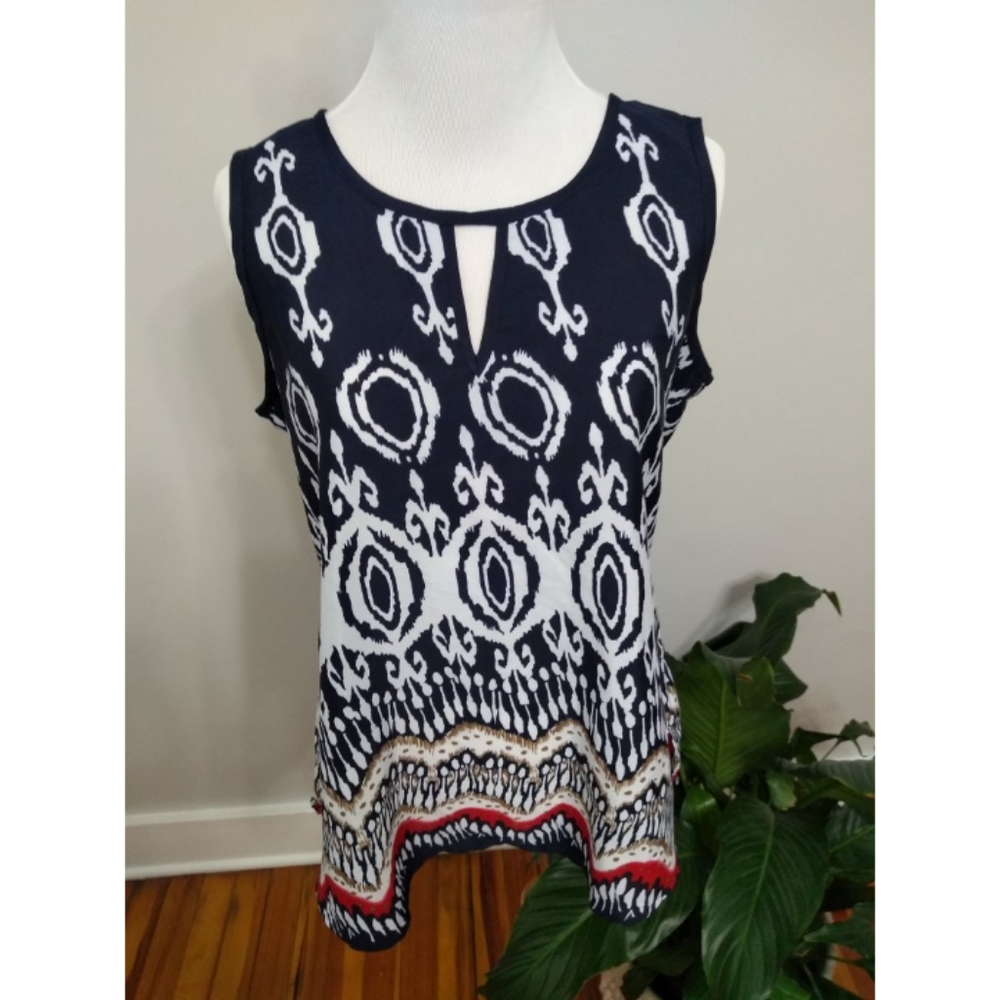 Antilia Femme Patterned Sleeveless Blouse